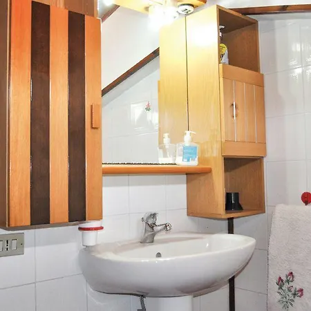 Two-bedroom Perugia -pg- With A Fireplace 06